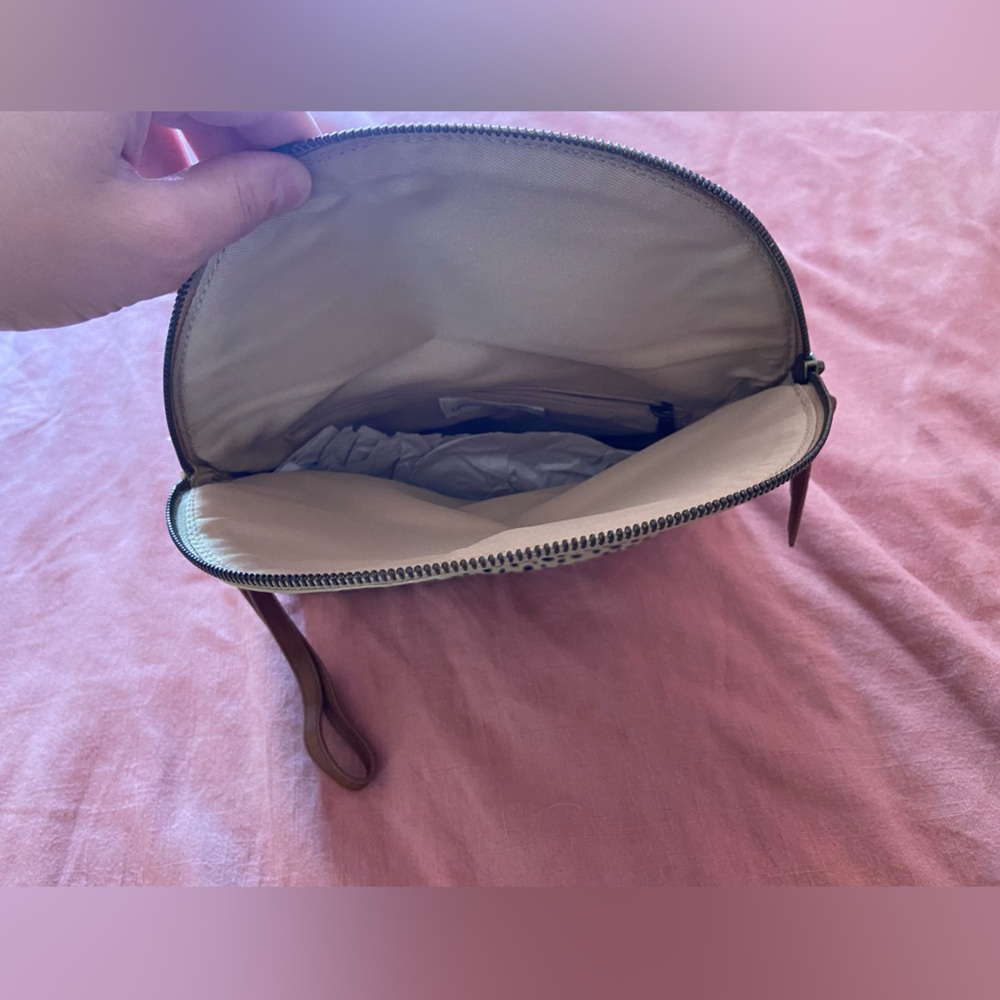 Universal Threads Cosmetic/Toiletries Bag